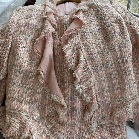 ALBERT NIPON Pink Tweed Ruffle Chiffon Skirt Suit Size 8 - Picture 4 of 14